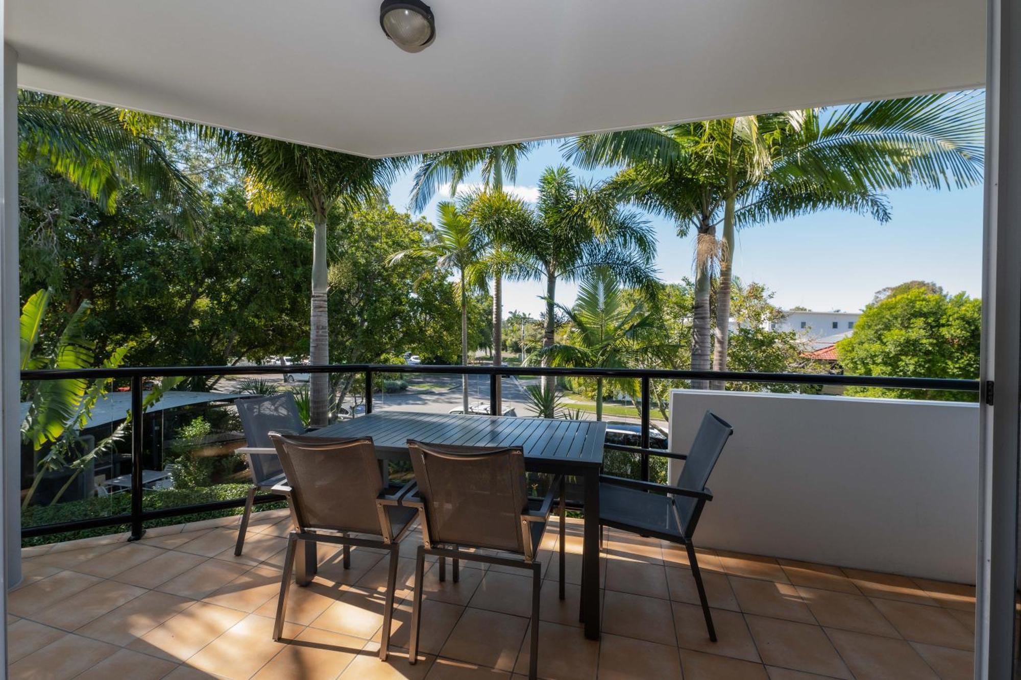 Twin Quays Noosa Aparthotel Noosaville Bagian luar foto